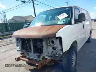 2008 Chevrolet Express Cargo Van with VIN 1GCGG25C281134247, listed as a IAAI auction lot 41876294 with 161,946 mi miles. Bid and sale history available at carsss.com. Image 2.