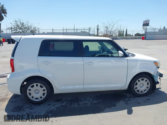 2014 Scion xB with VIN JTLZE4FE5EJ053964, listed as a IAAI auction lot 41993463 with 44,302 mi miles. Bid and sale history available at carsss.com. Image 14.