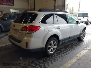 2013 Subaru Outback 2.5i Premium with VIN 4S4BRBCC6D3281124, listed as a IAAI auction lot 41637450 with 110,616 mi miles. Bid and sale history available at carsss.com. Image 4.