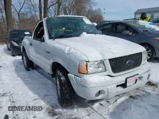2003 Ford Ranger XL with VIN 1FTYR10U33PB34157, listed as a IAAI auction lot 41592562 with 152,297 mi miles. Bid and sale history available at carsss.com. Image 1.