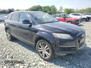 2015 Audi Q7 Premium Plus z VIN WA1LGAFE2FD017606, wystawiony jako Copart lot #54393905 z przebiegiem 203 023 mil mil oraz Czysty tytuł • Clean title. Historia ofert i sprzedaży dostępna na DreamBid. Obrazek 4.