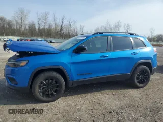 2023 Jeep Cherokee Altitude Lux z VIN 1C4PJMMB6PD115493, wystawiony jako Copart lot #54299455 z przebiegiem 51 533 mil mil oraz Szkoda całkowita • Salvage title. Historia ofert i sprzedaży dostępna na DreamBid. Obrazek 1.