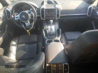 2014 Porsche Cayenne Turbo with VIN WP1AC2A25ELA81007, listed as a Copart auction lot 62140075 with 60,211 mi miles and Salvage title. Bid and sale history available at DreamBid. Image 8.