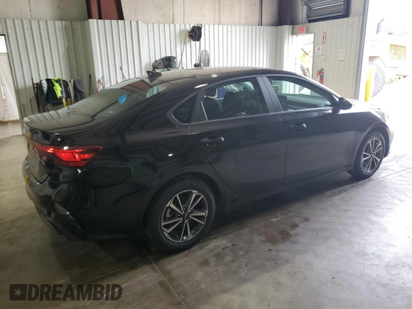 2024 Kia Forte LXS with VIN 3KPF24AD1RE701194, listed as a Copart auction lot 43737315 with 5,768 mi miles and Salvage Title. Bid and sale history available at carsss.com. Image 3.