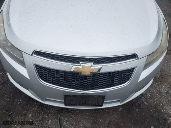 2011 Chevrolet Cruze LT w/1FL with VIN 1G1PE5S93B7261862, listed as a IAAI auction lot 41949860 with 169,343 mi miles. Bid and sale history available at carsss.com. Image 6.