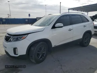 2015 Kia Sorento LX with VIN 5XYKTDA7XFG552496, listed as a Copart auction lot 46429435 with 177,927 mi miles and Salvage Title. Bid and sale history available at carsss.com. Image 1.