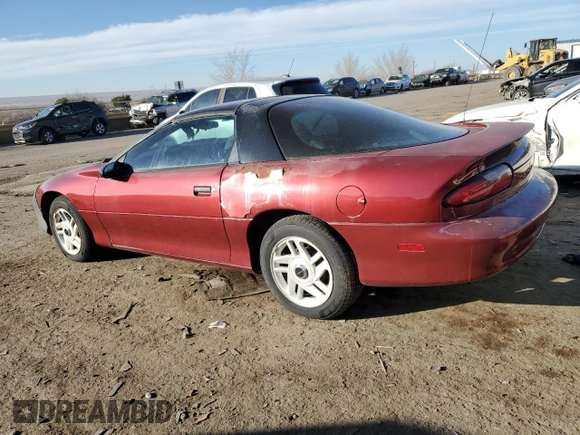 1994 Chevrolet Camaro z VIN 2G1FP22S4R2112885, wystawiony jako Copart lot #83088874 z przebiegiem 120 416 mil mil oraz Czysty tytuł • Clean title. Historia ofert i sprzedaży dostępna na DreamBid. Obrazek 2.