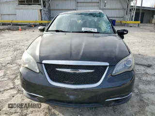 2014 Chrysler 200 Limited with VIN 1C3CCBCG6EN185565, listed as a Copart auction lot 43372415 with 116,383 mi miles and Salvage Title. Bid and sale history available at DreamBid. Image 5.