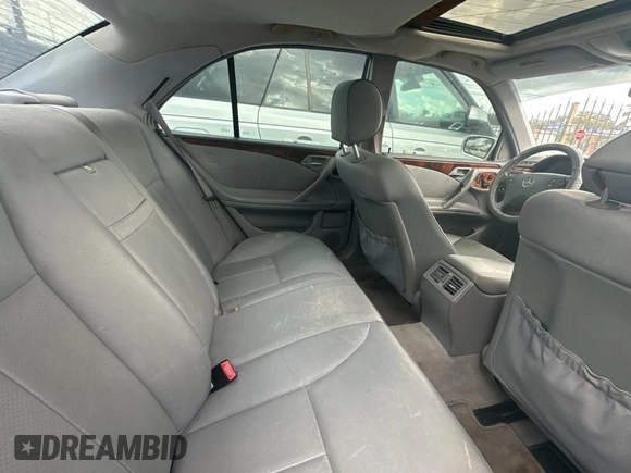 2002 Mercedes-Benz E-Class with VIN WDBJF70JX2B491915, listed as a Copart auction lot 86581554 with 206,224 mi miles and Clean Title. Bid and sale history available at carsss.com. Image 6.