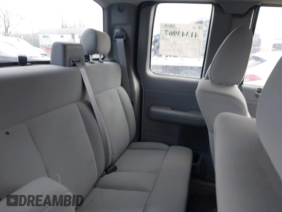 2007 Ford F-150 STX with VIN 1FTRX14W87NA63853, listed as a IAAI auction lot 41343967 with 59,513 mi miles. Bid and sale history available at carsss.com. Image 8.
