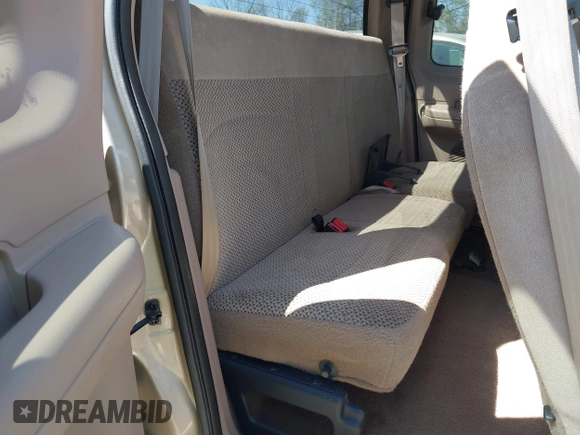 1999 Ford F-150 XL с VIN 1FTRX18L4XKB33057, выставлен на аукционе IAAI как лот 42227009 с пробегом Не указан миль и . История ставок и продаж доступна на DreamBid. Изображение 8.