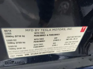 2014 Tesla Model S 60 with VIN 5YJSA1H10EFP30234, listed as a IAAI auction lot 42182249 with 186,654 mi miles and . Bid and sale history available at DreamBid. Image 9.