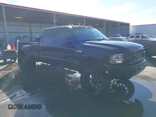 2001 Ford F-350 XL with VIN 1FTSW30L11EA86944, listed as a IAAI auction lot 41291678 with 401,055 mi miles and . Bid and sale history available at DreamBid. Image 1.