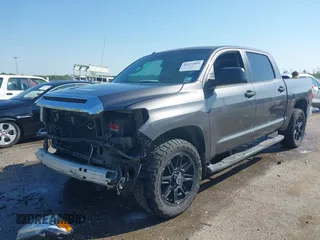 2017 Toyota Tundra 2WD SR5 with VIN 5TFEW5F18HX227330, listed as a IAAI auction lot 41972095 with 92,287 mi miles. Bid and sale history available at carsss.com. Image 17.