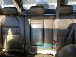 2006 Acura MDX with VIN 2HNYD18226H522579, listed as a Copart auction lot 43696105 with 217,953 mi miles and Clean Title. Bid and sale history available at carsss.com. Image 10.