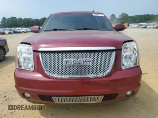 2009 GMC Yukon Denali z VIN 1GKFK03249R210700, wystawiony jako Copart lot #57426195 z przebiegiem 216 561 mil mil oraz Czysty tytuł • Clean title. Historia ofert i sprzedaży dostępna na DreamBid. Obrazek 5.
