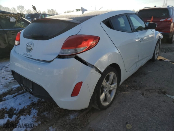 2013 Hyundai Veloster w/Black Int with VIN KMHTC6AD3DU125416, listed as a Copart auction lot 41410175 with 77,546 mi miles and Salvage Title. Bid and sale history available at carsss.com. Image 3.