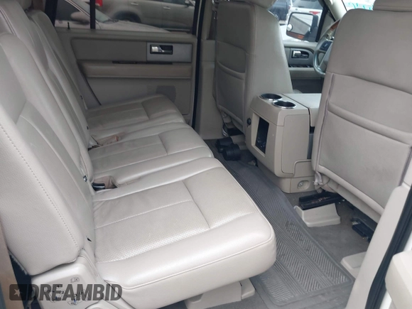 2007 Ford Expedition EL Limited with VIN 1FMFK19537LA89141, listed as a IAAI auction lot 41583578 with 232,462 mi miles. Bid and sale history available at carsss.com. Image 8.