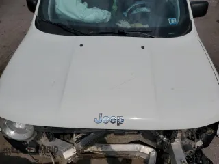 2020 Jeep Renegade Sport with VIN ZACNJBAB8LPL72924, listed as a Copart auction lot 59729075 with 153,257 mi miles and Salvage title. Bid and sale history available at DreamBid. Image 12.