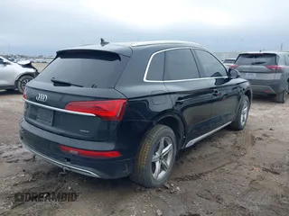 2021 Audi Q5 Premium with VIN WA1AAAFY4M2115693, listed as a IAAI auction lot 41585243 with 67,049 mi miles. Bid and sale history available at carsss.com. Image 4.