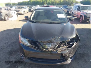 2017 Nissan Rogue SL z VIN JN1BJ1CR5HW101326, wystawiony jako IAAI lot #42198432 z przebiegiem 92 227 mil mil oraz . Historia ofert i sprzedaży dostępna na DreamBid. Obrazek 13.