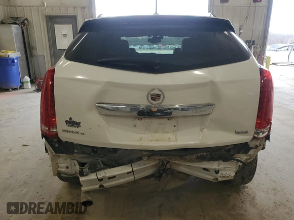 2015 Cadillac SRX Luxury Collection with VIN 3GYFNEE39FS574832, listed as a Copart auction lot 50303055 with 121,147 mi miles and Clean Title. Bid and sale history available at carsss.com. Image 6.