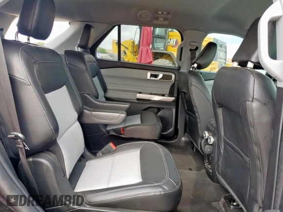 2022 Ford Explorer XLT z VIN 1FMSK7DH0NGC47671, wystawiony jako Copart lot #54669975 z przebiegiem 36 271 mil mil oraz Czysty tytuł • Clean title. Historia ofert i sprzedaży dostępna na DreamBid. Obrazek 11.