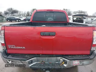 2011 Toyota Tacoma with VIN 5TFUU4EN8BX005572, listed as a IAAI auction lot 41460605 with 175,032 mi miles. Bid and sale history available at carsss.com. Image 16.