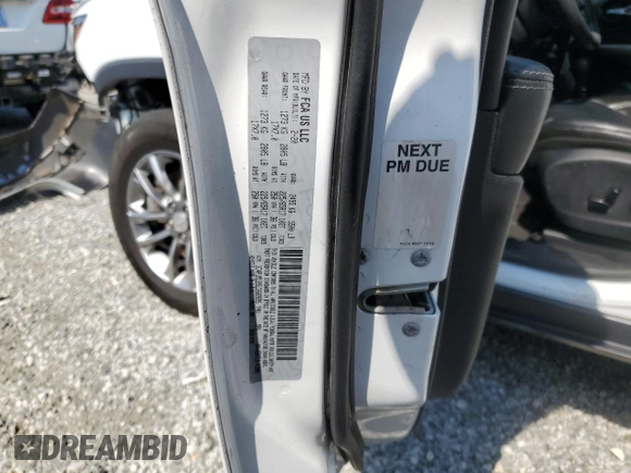 2020 Jeep Cherokee Latitude Plus with VIN 1C4PJMLB5LD602695, listed as a Copart auction lot 56363055 with 139,439 mi miles and Clean Title. Bid and sale history available at DreamBid. Image 13.