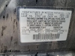 2013 Nissan Sentra SR z VIN 3N1AB7AP6DL723012, wystawiony jako Copart lot #56141065 z przebiegiem 154 932 mil mil oraz Czysty tytuł • Clean title. Historia ofert i sprzedaży dostępna na DreamBid. Obrazek 12.