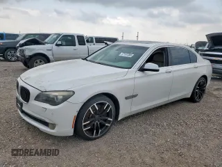 2009 BMW 7 Series 750Li z VIN WBAKB835X9CY59713, wystawiony jako Copart lot #57151385 z przebiegiem 106 415 mil mil oraz Czysty tytuł • Clean title. Historia ofert i sprzedaży dostępna na DreamBid. Obrazek 1.