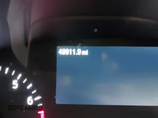 2022 Ford Escape SE z VIN 1FMCU9G61NUA42771, wystawiony jako IAAI lot #41746954 z przebiegiem 49 911 mil mil oraz . Historia ofert i sprzedaży dostępna na DreamBid. Obrazek 16.