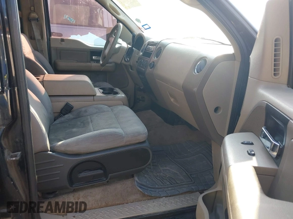 2006 Ford F-150 XLT with VIN 1FTRW12W96FB51809, listed as a IAAI auction lot 42048037 with 360,680 mi miles. Bid and sale history available at carsss.com. Image 5.