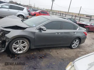 2017 Nissan Altima SL with VIN 1N4BL3AP1HC222902, listed as a IAAI auction lot 41576925 with 60,920 mi miles and . Bid and sale history available at DreamBid. Image 14.
