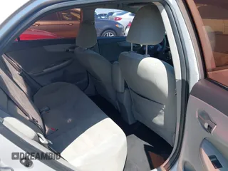 2010 Toyota Corolla z VIN 2T1BU4EEXAC292885, wystawiony jako IAAI lot #42399432 z przebiegiem 155 912 mil mil oraz . Historia ofert i sprzedaży dostępna na DreamBid. Obrazek 8.