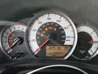 2012 Toyota Yaris L z VIN JTDKTUD3XCD528749, wystawiony jako Copart lot #56803205 z przebiegiem 140 024 mil mil oraz Szkoda całkowita • Salvage title. Historia ofert i sprzedaży dostępna na DreamBid. Obrazek 9.