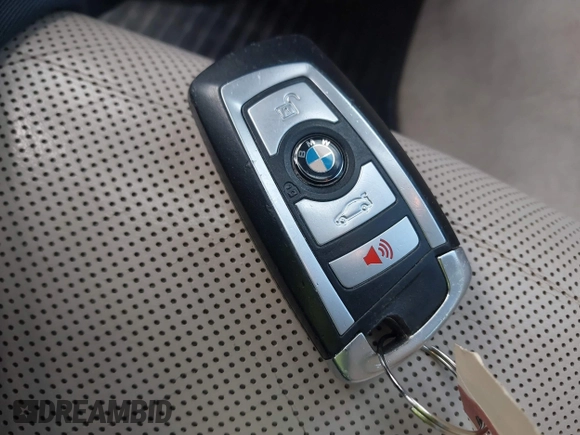 2012 BMW 7 Series 750Li xDrive с VIN WBAKC8C58CC437220, выставлен на аукционе IAAI как лот 41889602 с пробегом 119 601 миль миль и . История ставок и продаж доступна на DreamBid. Изображение 11.