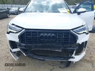 2022 Audi Q3 S line Premium Plus z VIN WA1EECF31N1148535, wystawiony jako IAAI lot #41947659 z przebiegiem 31 880 mil mil oraz . Historia ofert i sprzedaży dostępna na DreamBid. Obrazek 6.