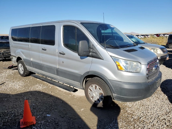 2017 Ford Transit Wagon XL with VIN 1FBZX2ZG3HKA36638, listed as a Copart auction lot 78204914 with 105,715 mi miles and Salvage Title. Bid and sale history available at carsss.com. Image 4.