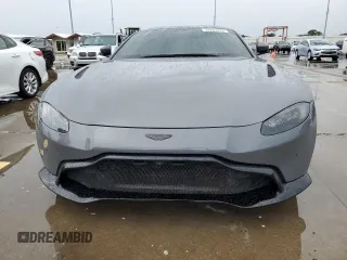 2020 Aston Martin Vantage z VIN SCFSMGAW6LGN04722, wystawiony jako Copart lot #74263234 z przebiegiem Nie podano mil oraz Nie do naprawy • Non repairable. Historia ofert i sprzedaży dostępna na DreamBid. Obrazek 5.