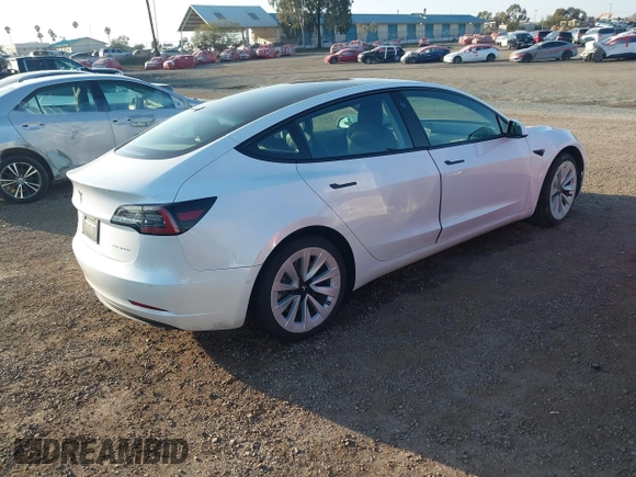 2021 Tesla Model 3 Long Range z VIN 5YJ3E1EB0MF936609, wystawiony jako IAAI lot #41599411 z przebiegiem 55 993 mil mil oraz . Historia ofert i sprzedaży dostępna na DreamBid. Obrazek 4.