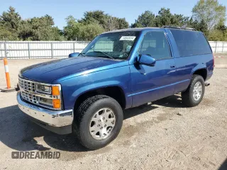 1998 Chevrolet Tahoe z VIN 3GNEK18R5WG107730, wystawiony jako Copart lot #74563524 z przebiegiem 251 307 mil mil oraz Szkoda całkowita • Salvage title. Historia ofert i sprzedaży dostępna na DreamBid. Obrazek 1.