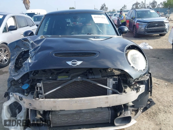2016 MINI Hardtop S with VIN WMWXP7C58G3B49050, listed as a IAAI auction lot 42397484 with 103,083 mi miles and . Bid and sale history available at DreamBid. Image 13.