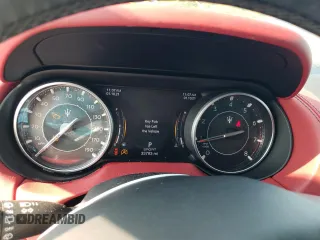 2021 Maserati Levante GT with VIN ZN661XUA9MX372242, listed as a Copart auction lot 69440164 with 33,783 mi miles and Salvage Title. Bid and sale history available at carsss.com. Image 9.