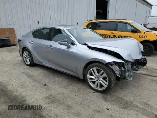 2021 Lexus IS 300 z VIN JTHCA1D26M5117150, wystawiony jako Copart lot #52930965 z przebiegiem 16 858 mil mil oraz Szkody całkowita. Historia ofert i sprzedaży dostępna na DreamBid. Obrazek 4.