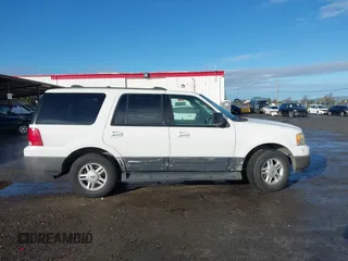 2004 Ford Expedition Special Service with VIN 1FMRU15W04LA07318, listed as a IAAI auction lot 41522727 with 231,051 mi miles. Bid and sale history available at carsss.com. Image 14.