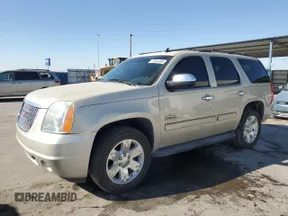 2013 GMC Yukon SLT with VIN 1GKS1CE07DR356273, listed as a Copart auction lot 73054304 with 97,291 mi miles and Salvage Title. Bid and sale history available at carsss.com. Image 1.