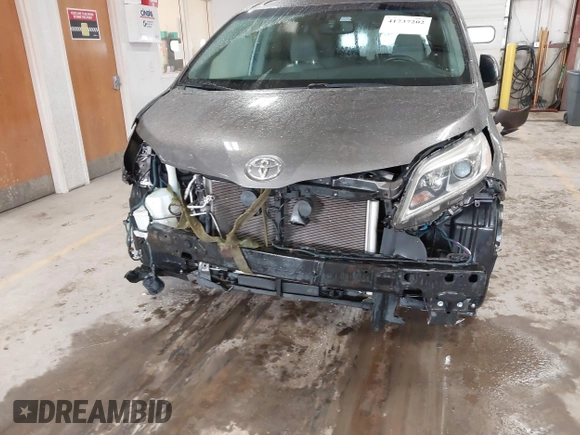 2015 Toyota Sienna Ltd with VIN 5TDDK3DC3FS106157, listed as a IAAI auction lot 41737202 with 173,724 mi miles. Bid and sale history available at carsss.com. Image 13.