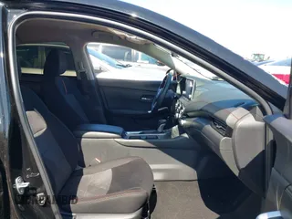 2024 Nissan Sentra SR with VIN 3N1AB8DV8RY365132, listed as a IAAI auction lot 42220944 with 21,503 mi miles and . Bid and sale history available at DreamBid. Image 5.