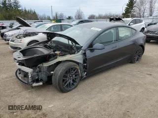2025 Tesla Model 3 Long Range z VIN 5YJ3E1EB2SF884851, wystawiony jako Copart lot #53836125 z przebiegiem 5288 mil mil oraz Szkody całkowita. Historia ofert i sprzedaży dostępna na DreamBid. Obrazek 1.